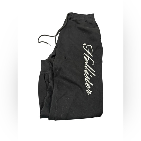Hollister Black Ultra High-Rise Sweatpants‎ - Picture 2 of 8